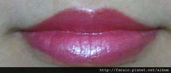 SilkyGirl Moisture Rich Lipcolour-29 Diva-swatch closeup2