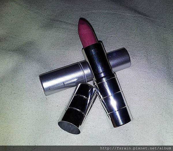 SilkyGirl Moisture Max Lipcolour-03 Plum Smoothie-2