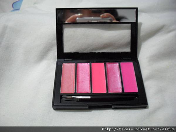 NYX Luscious Lip Gloss Pallet-LGP06 Pinky Promise-2