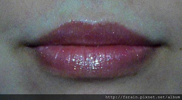 NYX Round Lipgloss-RLG32 Soap Opera Queen-swatch-11