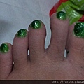 NOTD-20120218-Green Gradient Toes-05