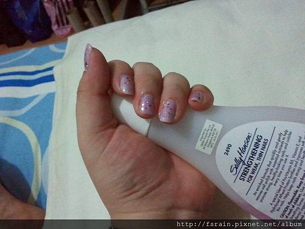 NOTD-2012-04-03-THFACSHOP-SallyHansen-O2Skin-07