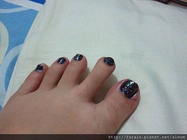 NOTD-2012-04-03-THFACSHOP-SallyHansen-O2Skin-11