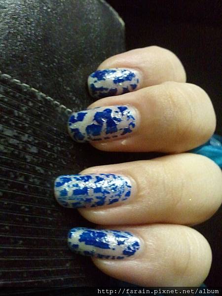 NOTD-2012-09-20-Arezia Crackling Silver & Blue Set-01