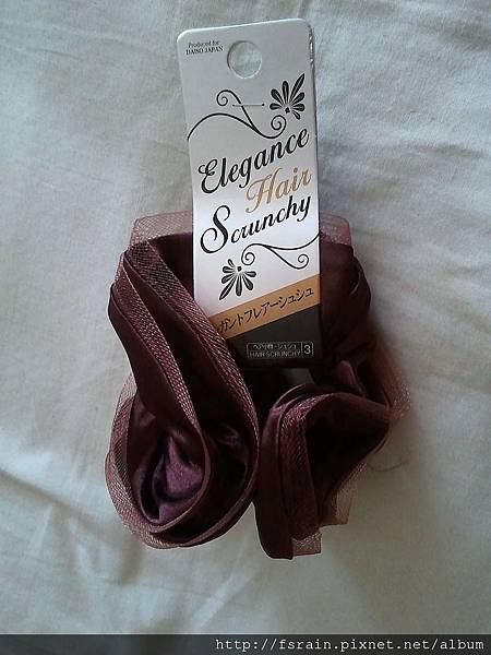 Daiso Elegance Hair Scrunchy-3 Brown-01