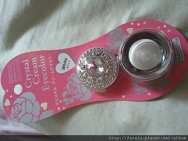 Daiso Crystal Cream Eye Color-White-02