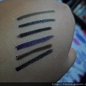 HolikaHolika-Jewel-Light Waterproof Eyeliner-Swatch-01