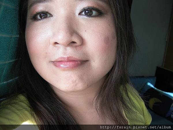 Daiso Makeup Challenge-Video1-Warm Earthy Eyes-13.JPG