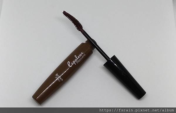 Daiso Espoleur Mascara-Brown-2.jpg