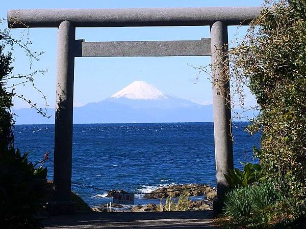 富士山與鳥居 千葉館山 洲崎神社.jpg