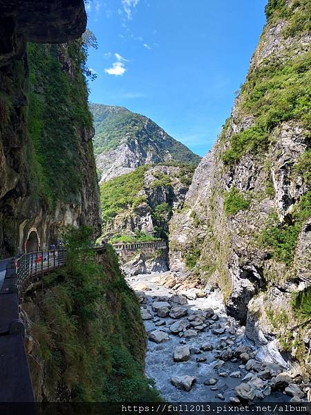 【花蓮之旅 】 石門 燕子口 山月吊橋 清水斷崖