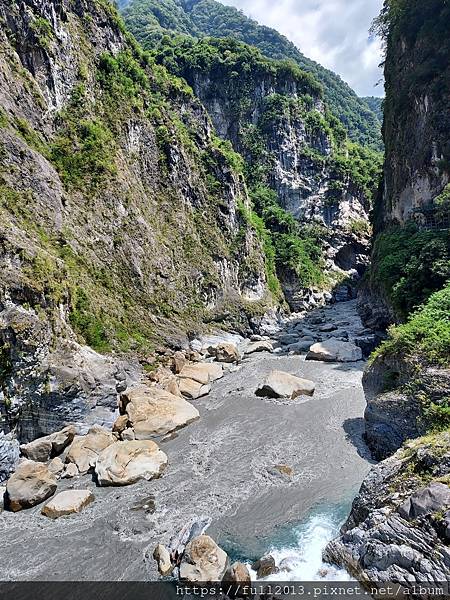 【花蓮之旅 】 石門 燕子口 山月吊橋 清水斷崖