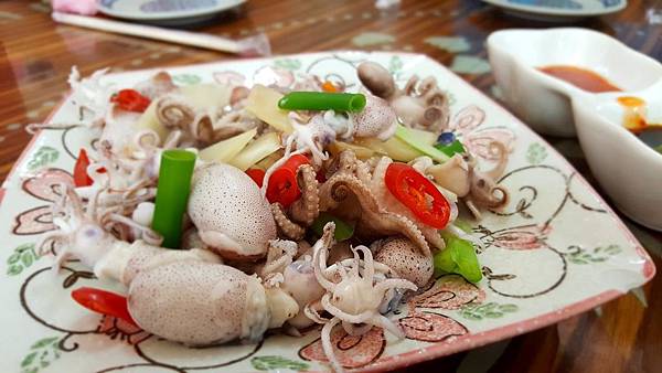 南投縣 路邊攤山海產小吃部的工商資訊 主題特色餐廳 山產野菜料理 黃頁都