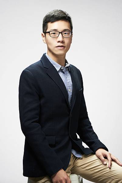 設計師高周駿.jpg 設計師高周駿.jpg