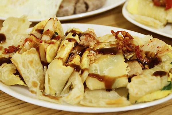 傳統蛋餅-台中蛋餅推薦-滿滿醬料