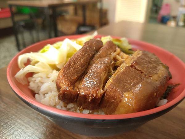 爌肉飯,航空站爌肉飯,爌肉,巷口美食