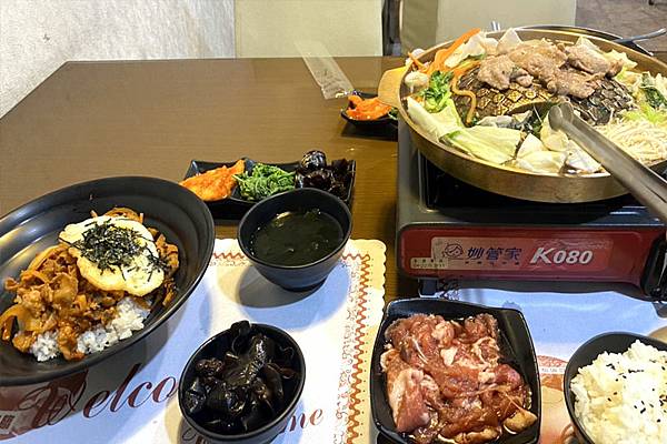 赤客異國料理,銅盤豬肉,銅盤烤肉,160元韓式料理