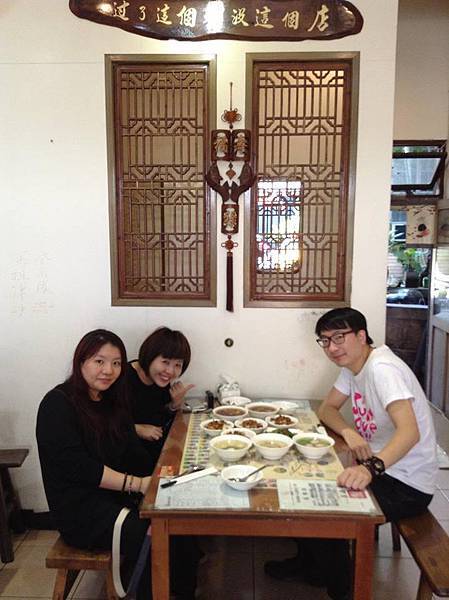香港，陳小姐與二位好友在埔里蘇媽媽湯圓享用午餐。