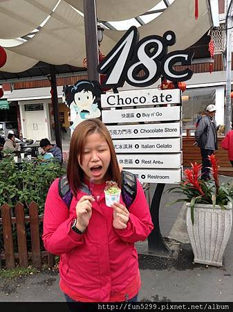 馬來西亞，吉隆坡；陳小姐、李小姐在埔里18度C巧克力工廠