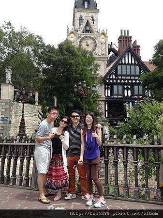 馬來西亞 蘇家兄妹與表兄在老英格蘭莊園。