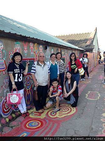 馬來西亞 檳城 謝氏姊妹家族旅遊~在彩虹村。