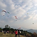 香港：潘先生與女友在埔里體驗飛行-台灣飛行傘俱樂部。