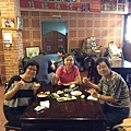 新加坡-孫'S、楊'S、朱'S~三位女士~正在享用元氣早餐!