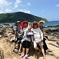 香港 黃、廖、鍾、鄧~四位女士~在佳樂水。