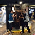 香港 黃、廖、鍾、鄧~四位女士~在花蓮-柴魚博物館。