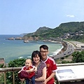 香港 黃先生全家福在陰陽海。