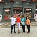 新加坡 張先生夫婦、姑姑、伯母，在日月潭-文武廟(1)