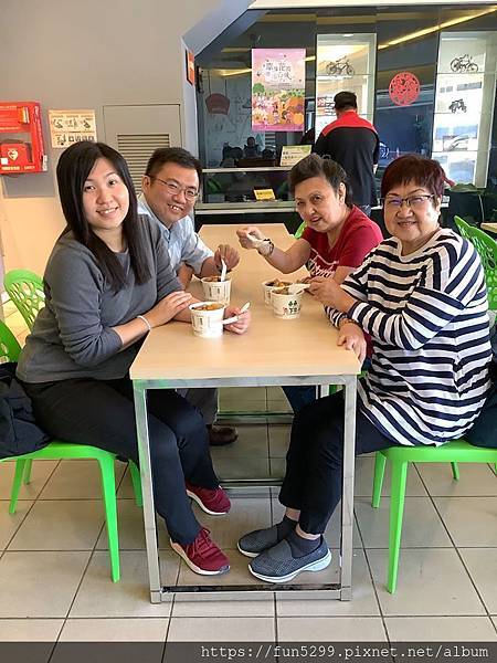 新加坡 莉苹、盧先生、媽媽、阿姨~在大坑東東芋圓2.jpg