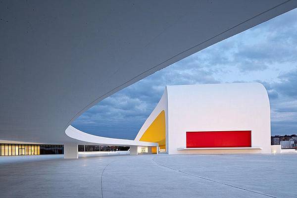Niemeyer-Center-4