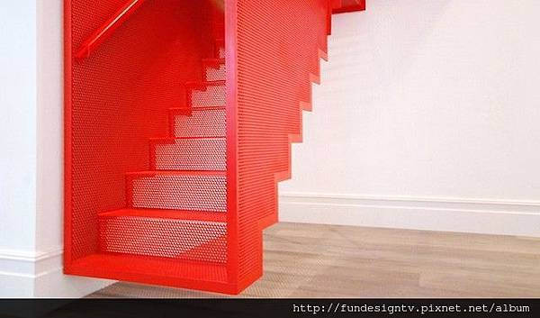 Hanging-Red-Stairs-in-London-House-4.jpg Hanging-Red-Stairs-in-London-House-4.jpg