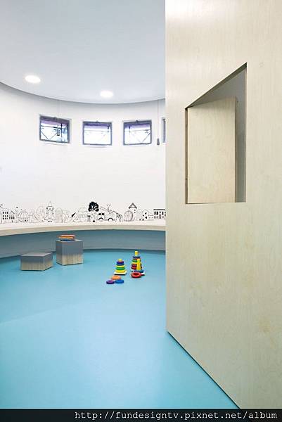 5_Nipiaki_Agogi_kindergarten_by_PROPLUSMA_ARKITEKTONES_athens_greece_photo_Nikos_Alexopoulos-683x1024.jpg