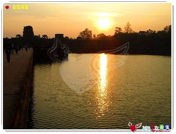 金色吳哥-小吳哥窟AngkorWat護城河-11