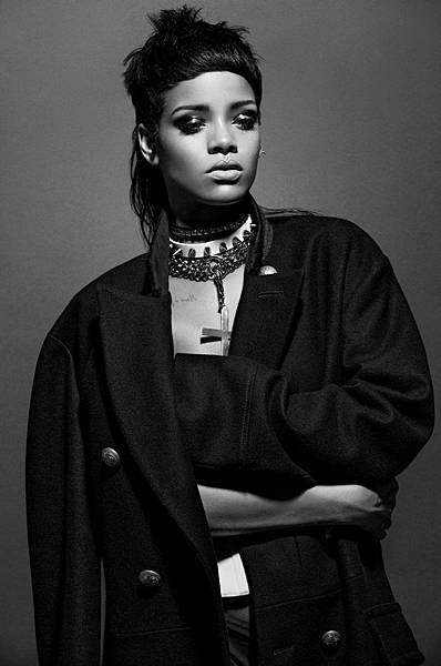 Rihanna-Inez-Vinoodh7-730x1101.jpg