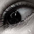 Heartbreaking-sad-eyes-tears-photography19.jpg