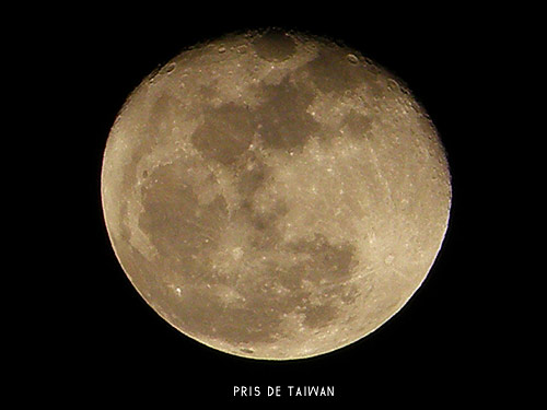 Moon-Taiwan.jpg