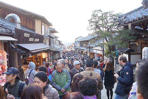 【2015日本大阪清水五条駅】DAY5日文系畢業戰鬥行之第一次到大阪夢館和服初體驗+第一次參拜清水寺、主要祈求戀愛運的地主神社+風景絕佳的清水舞台