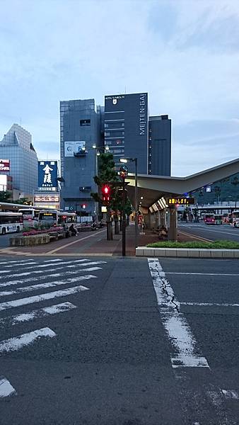 【2016日本✈大阪│關西機場】●DAY1●※快閃41hr※搭乘樂桃飛機從桃園機場→關西機場+星巴克新口味草莓星冰樂+関西空港⇔徳島之交通方式+COCO壱番屋