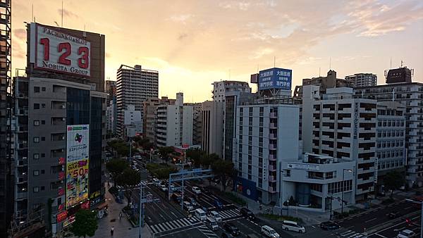 【住宿】地震有感，住高樓好還是住低層樓好？住高樓、透天大比較