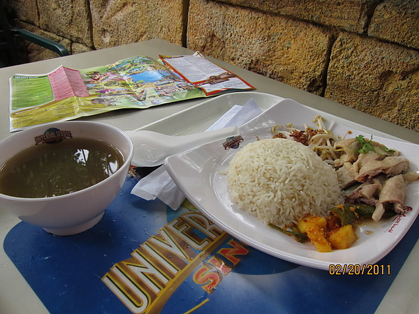 10.5元貴死人又少的海南雞飯送綠豆湯.JPG