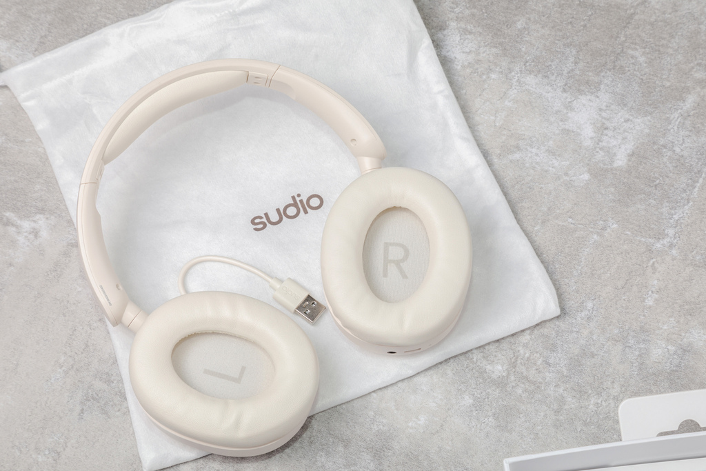 【開箱】 Sudio K2 米白色  ‧ 混合式主動降噪耳罩