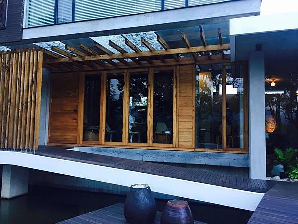 22140221_10212758264063286_1113174960_o.jpg 22140221_10212758264063286_1113174960_o.jpg