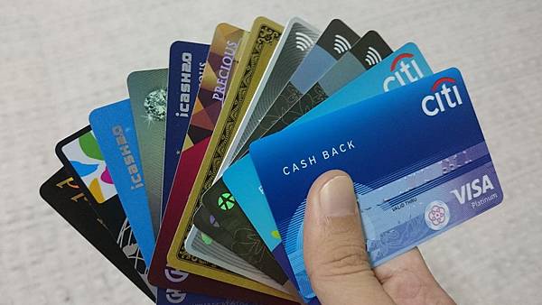 credit_card_top.JPG credit_card_top.JPG