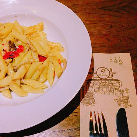 IMG_7045.JPG IMG_7045.JPG