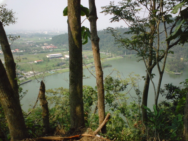 梅花湖南岸三清宮旁的靜園６