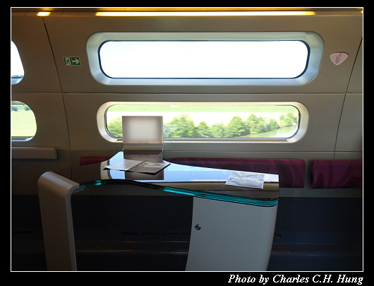 TGV 9863_049.jpg