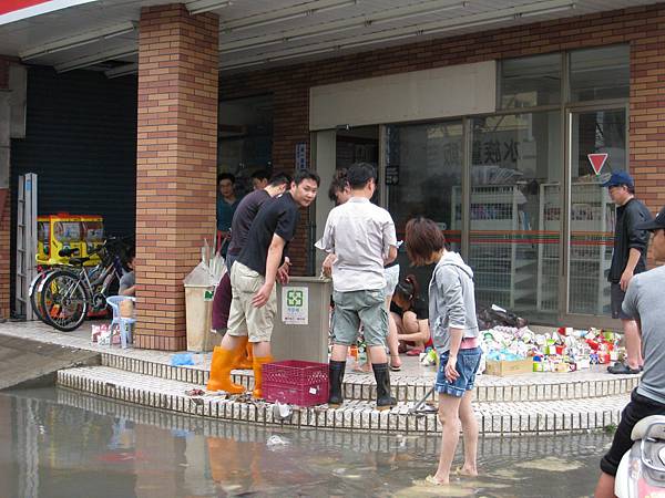 7-11泡水飲料資源回收